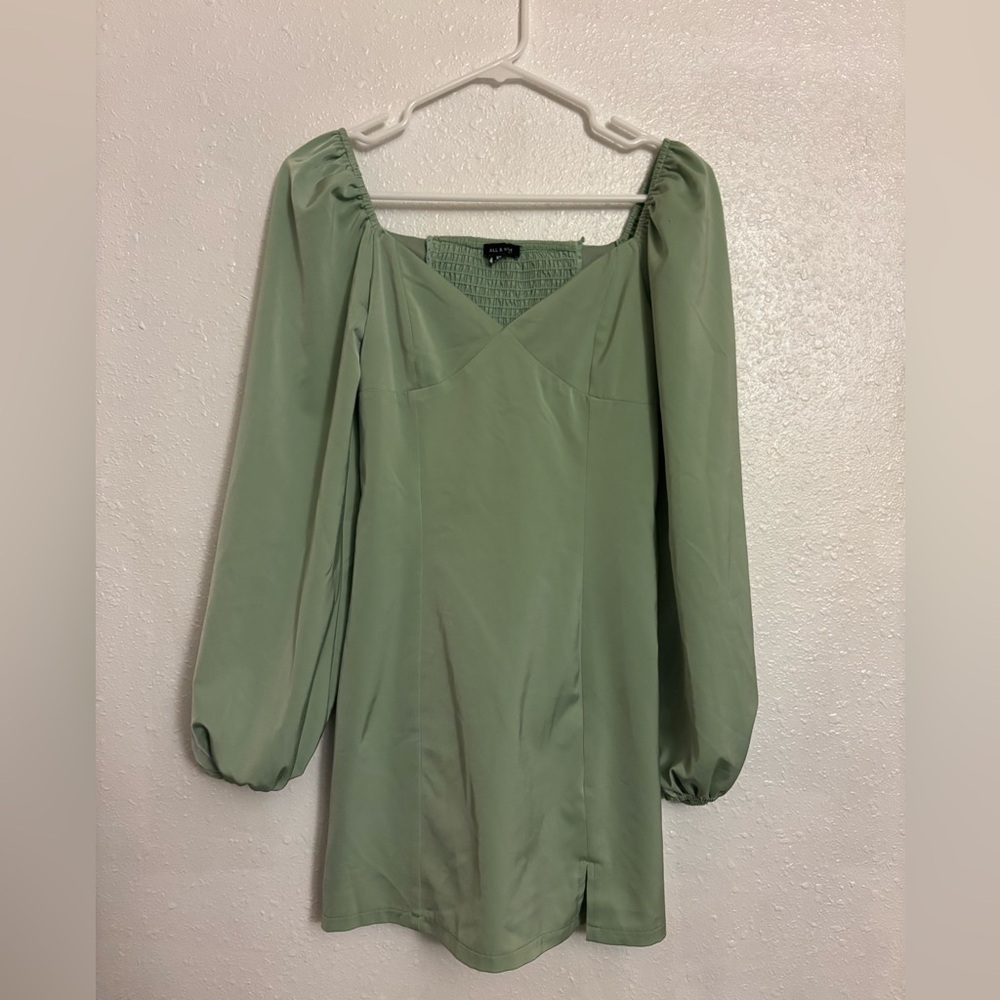 Kendall & Kylie green long sleeve dress (Size XS)